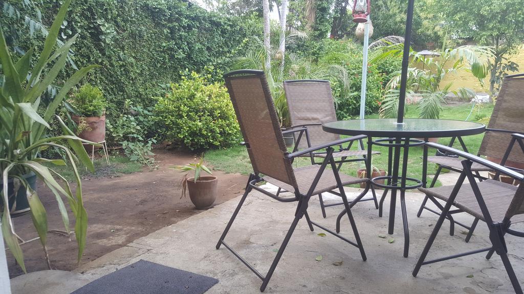 Hostal El Jardin León Extérieur photo