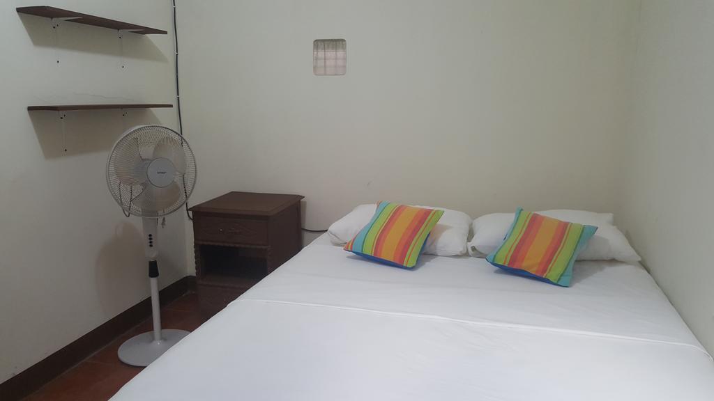 Hostal El Jardin León Extérieur photo