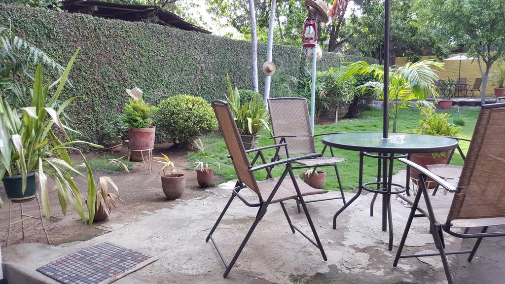 Hostal El Jardin León Extérieur photo