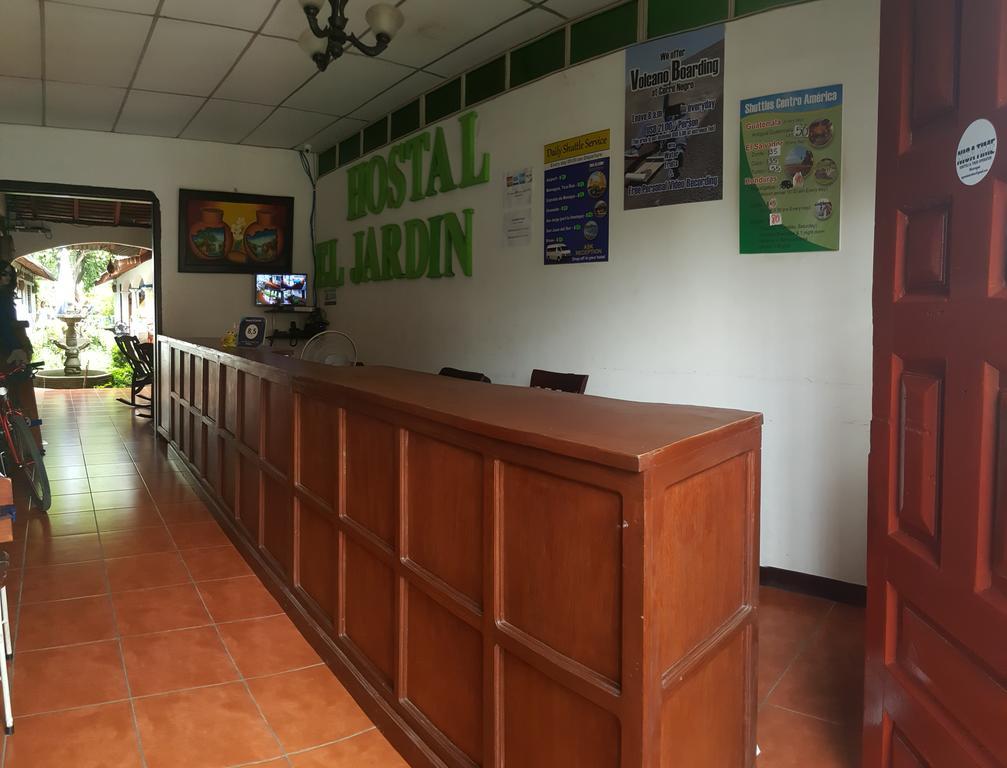Hostal El Jardin León Extérieur photo
